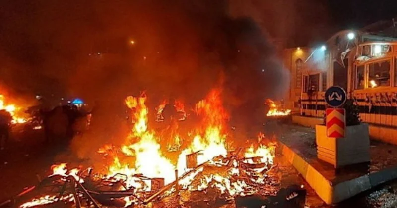 Tramp İranda hərəkətə keçir VACİB TOPLANTI