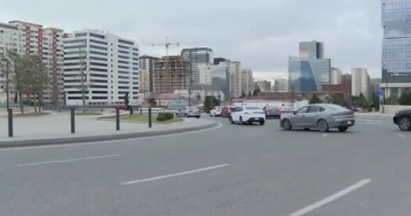 В Баку строится новая дорога ВИДЕО