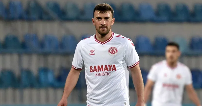 Бывший полузащитник сборной Азербайджана уходит из футбола