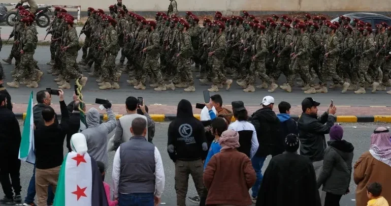 Hələbdə hərbi parad təşkil olundu