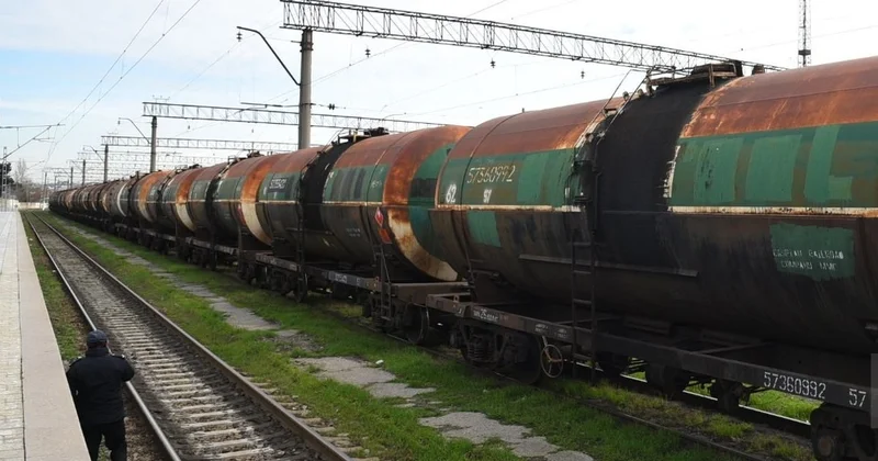 Сегодня из Азербайджана в Армению отправлено 979 тонн топлива