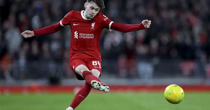 Ливерпуль остался без ключевого защитника накануне игры с Карабахом