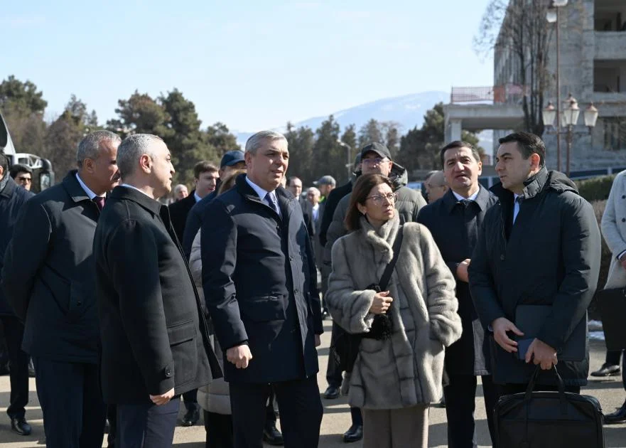 PA rəhbəri məmurları Xankəndi şəhərinə topladı: iclasda nələr müzakirə edilib? + FOTOLAR