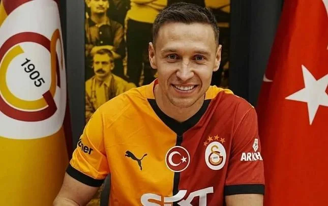 525 ci qəzet Qalatasaray dan yeni transfer