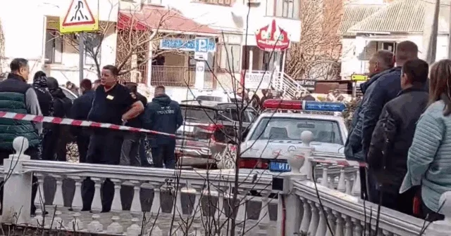 В Краснодарском крае РФ произошла стрельба у учебного заведения, есть пострадавшие