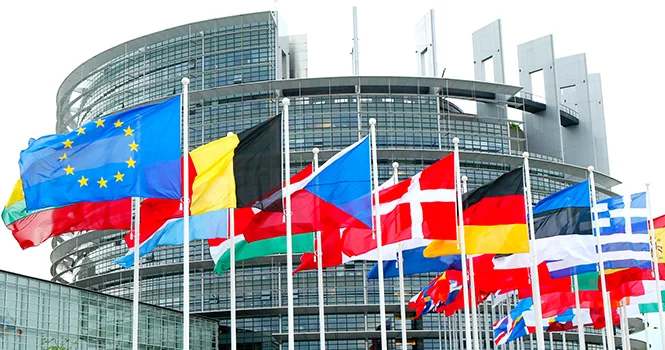 Копейка рубль бережет: Европарламент отменяет одну из премий в рамках экономии средств