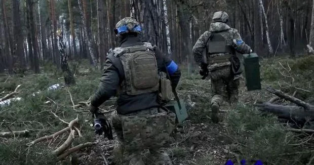 Zaporojyenin daha bir kəndi işğalçılardan təmizləndi