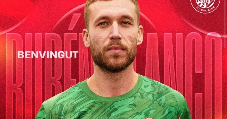 La Liqa klubu iki ildir meydana çıxmayan qolkiperi transfer etdi