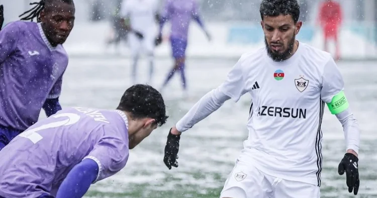Şamaxının qarından Qubanın palçığına təqvim də Qarabağ a qarşıdır, elə təbiət də