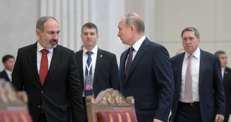 İrəvanın çətin seçimi: Paşinyan Rusiyaya qarşı çıxmayacağını bəyan etdi