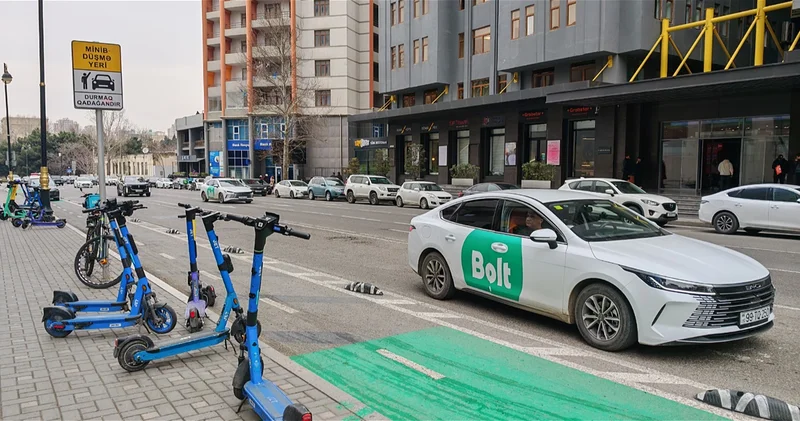 Остановка на автобусной полосе: в каких случаях водителей не будут штрафовать? ВИДЕО