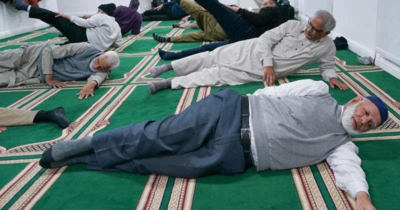 Namazdan sonra pilates Britaniyada maraqlı təşəbbüs Fotolar