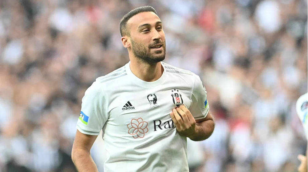 Cenk Tosun Fənərbaxça dan ayrılır: Yeni klubu məlum oldu