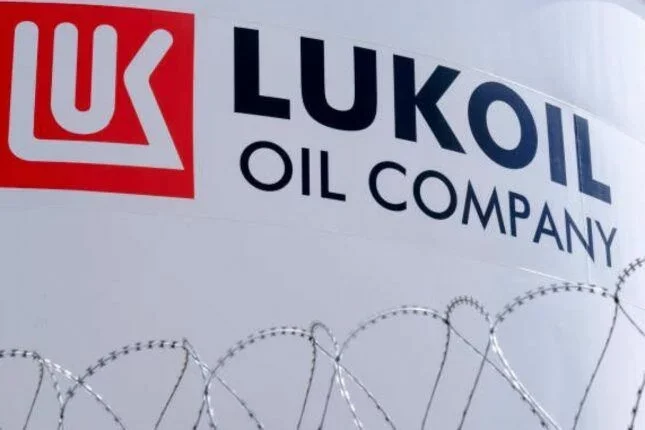 “Lukoil”un rəsmi dileri Azərbaycandan külli miqdarda pul çıxarıb