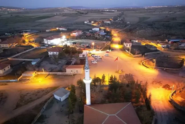 İftar vaxtı evdə yemək bişirmək olmaz Kənddə qəribə qadağa FOTO