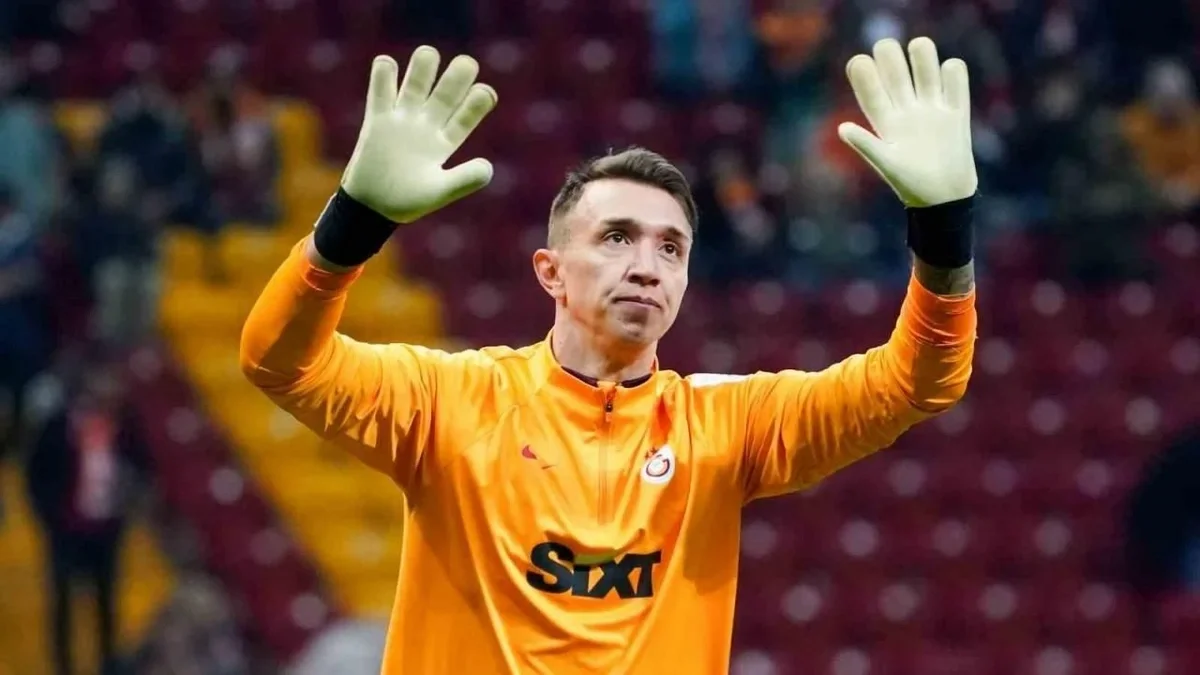 Fernando Muslera: Bərbad oyun nümayiş etdiririk