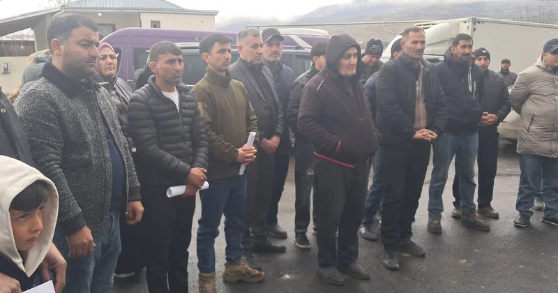 Xocavəndin Qırmızı Bazar qəsəbəsinə növbəti köç olub, açarlar təqdim edilib FOTO