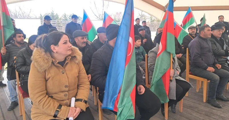 Növbəti köç karvanı Xanabad kəndinə çatıb FOTOLAR (YENİLƏNİB)