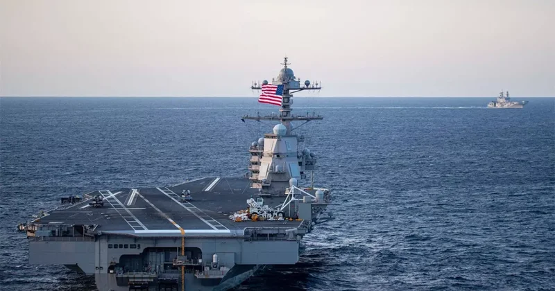 Иран нанес удары по кораблям 5 го флота ВМС США и американским базам