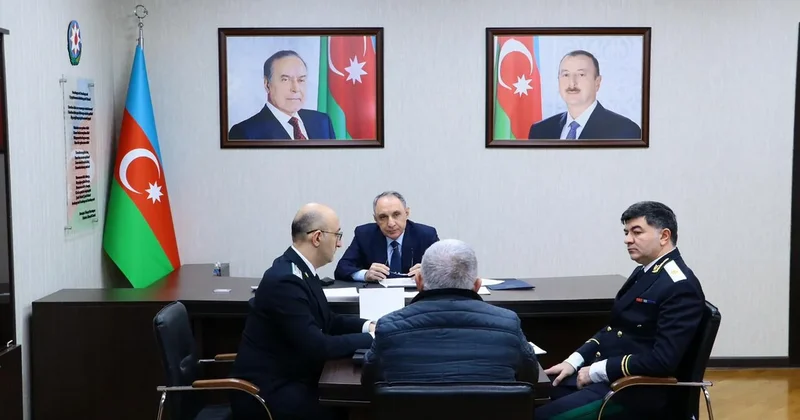 Kamran Əliyev Sabunçuda vətəndaşları qəbul edib FOTOLAR