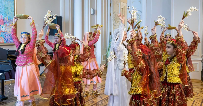 Праздник ветра и пробуждения весны в азербайджанских танцах (ФОТО)