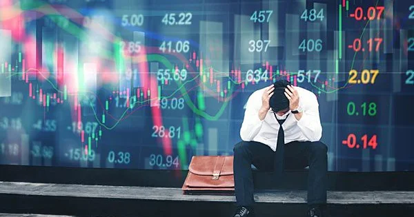 Dünya yeni böhran mərhələsinə girir? İqtisadçıdan mühüm açıqlama