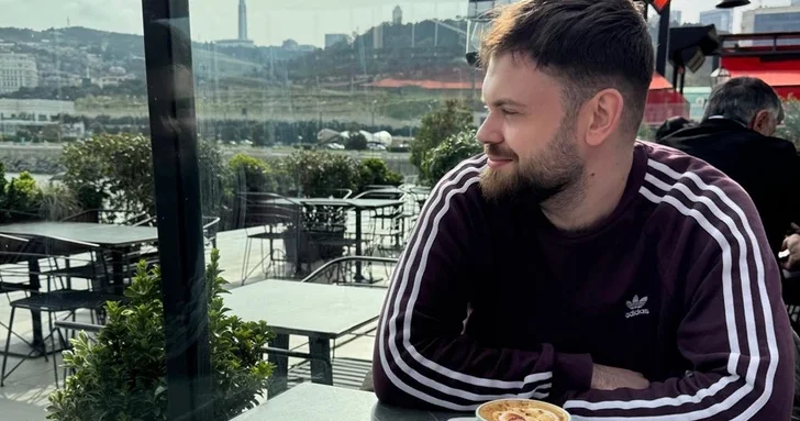 Alman kürəkən: немецкий блогер о любви без границ, изучении азербайджанского языка и кухне