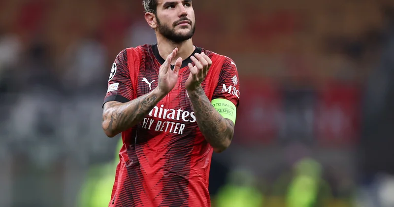 “Real” “Milan”a sorğu göndərdi
