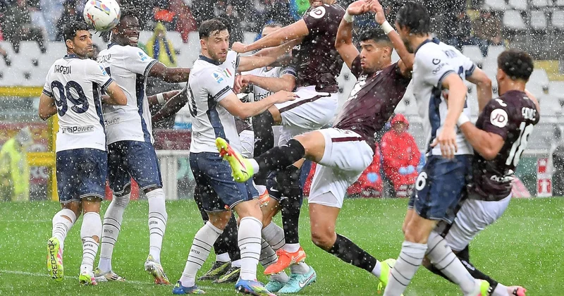 A Seriyası: Torino ya qalib gələn İnter Napoli yə çatdı