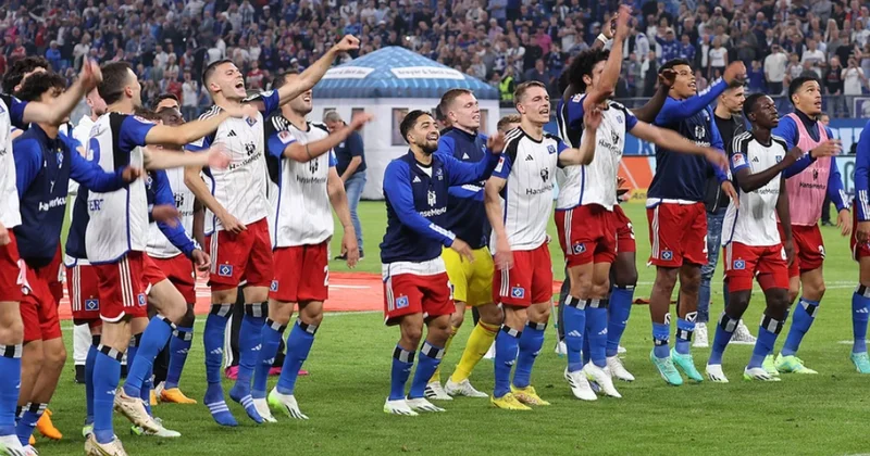 Bundesliqaya vəsiqə qazanan birinci komanda bilindi