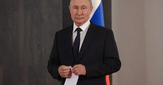 Putin gecə 2 nin yarısı medianı niyə Kremlə təcili topladı?