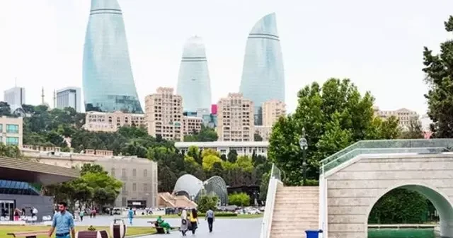 Qapalı sərhədlər, bahalı biletlər və itirilən imkanlar Azərbaycanın turizm dilemması