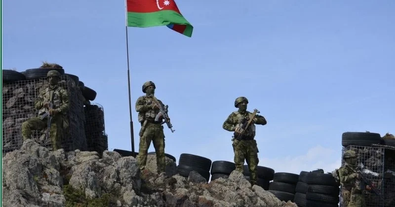 Xudafərin körpüsündə insident: saxlanılanlar var VİDEO