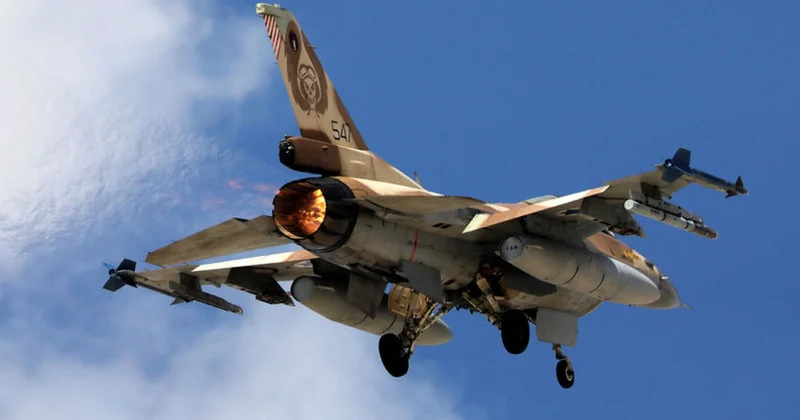İsrail Yəmənin limanlarını bombaladı