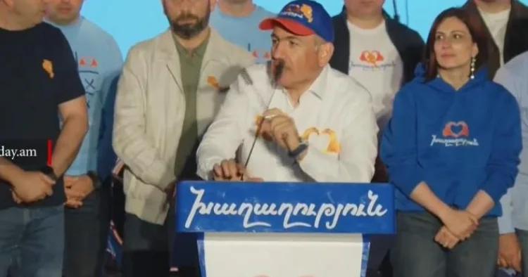 Paşinyan müxalifəti həbslə hədələyib