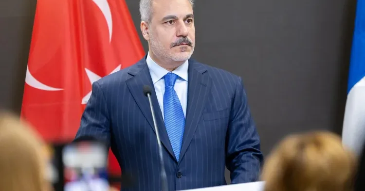 Hakan Fidan regiondakı vəziyyətlə əlaqədar Qətərə GEDƏCƏK