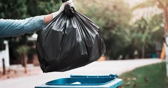 Argentinada bir evdən 38 ton zibil çıxdı