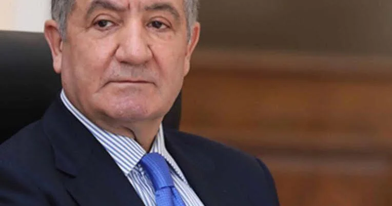 Köçəryanın sərsəm müharibə xülyası