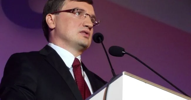Keçmiş Polşa ədliyyə naziri Zbiqnev Ziobro ABŞ a qaçıb