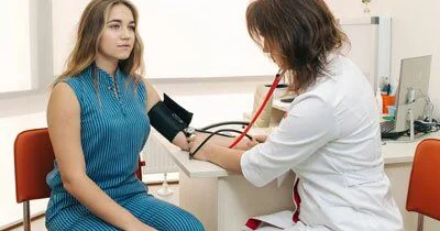 Gecə ürək sıxılması: səbəblər Nə etməli?