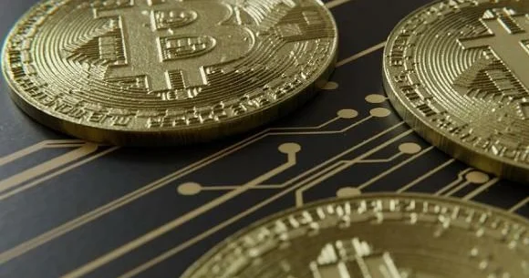 Биткоин упал в цене