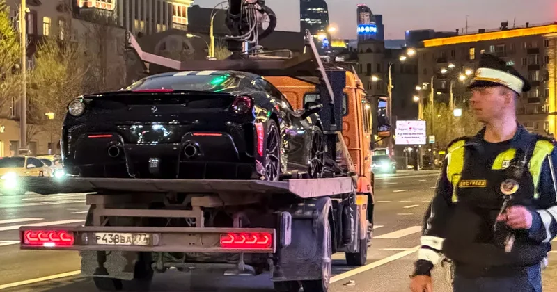 Repçi Navaiyə qəzada sıradan çıxan “Ferrari” si əvəzinə yeni maşın hədiyyə etmək istəyirlər