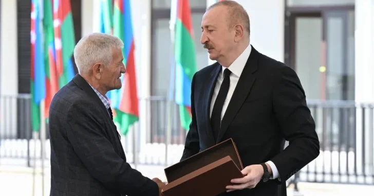 Отец шехида рассказал о волнующей встрече с Ильхамом Алиевым в Зангилане