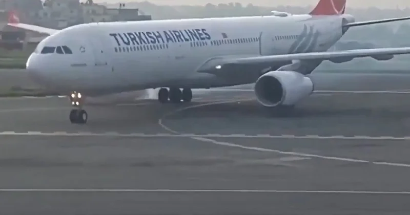 İstanbul Katmandu reysində İNSİDENT: Təyyarənin şassisində alov yarandı VİDEO
