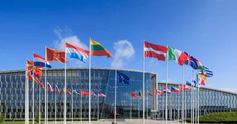 В проекте саммита НАТО исчезла тема Украины