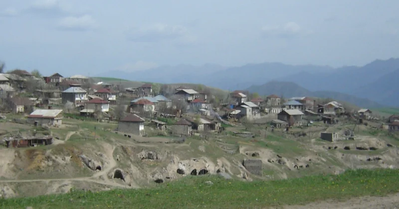 Zəngəzurda itkin uşaq müəmması: Azərbaycana keçiblər, yoxsa?