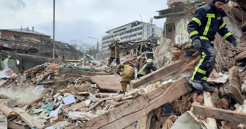 Rusiya ordusu Xarkovu bombalayıb 55 nəfər ölüb, aralarında uşaqlar da var