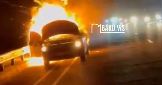 Bakıda minik avtomobili alışıb partladı