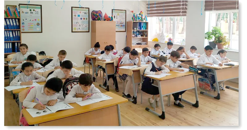 Şagirdlər məktəbdən uzaqlaşdırıldı