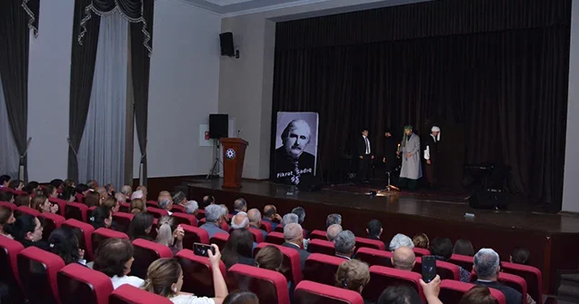 Fikrət Sadığın anadan olmasının 95 ci ildönümü qeyd olundu Fotolar
